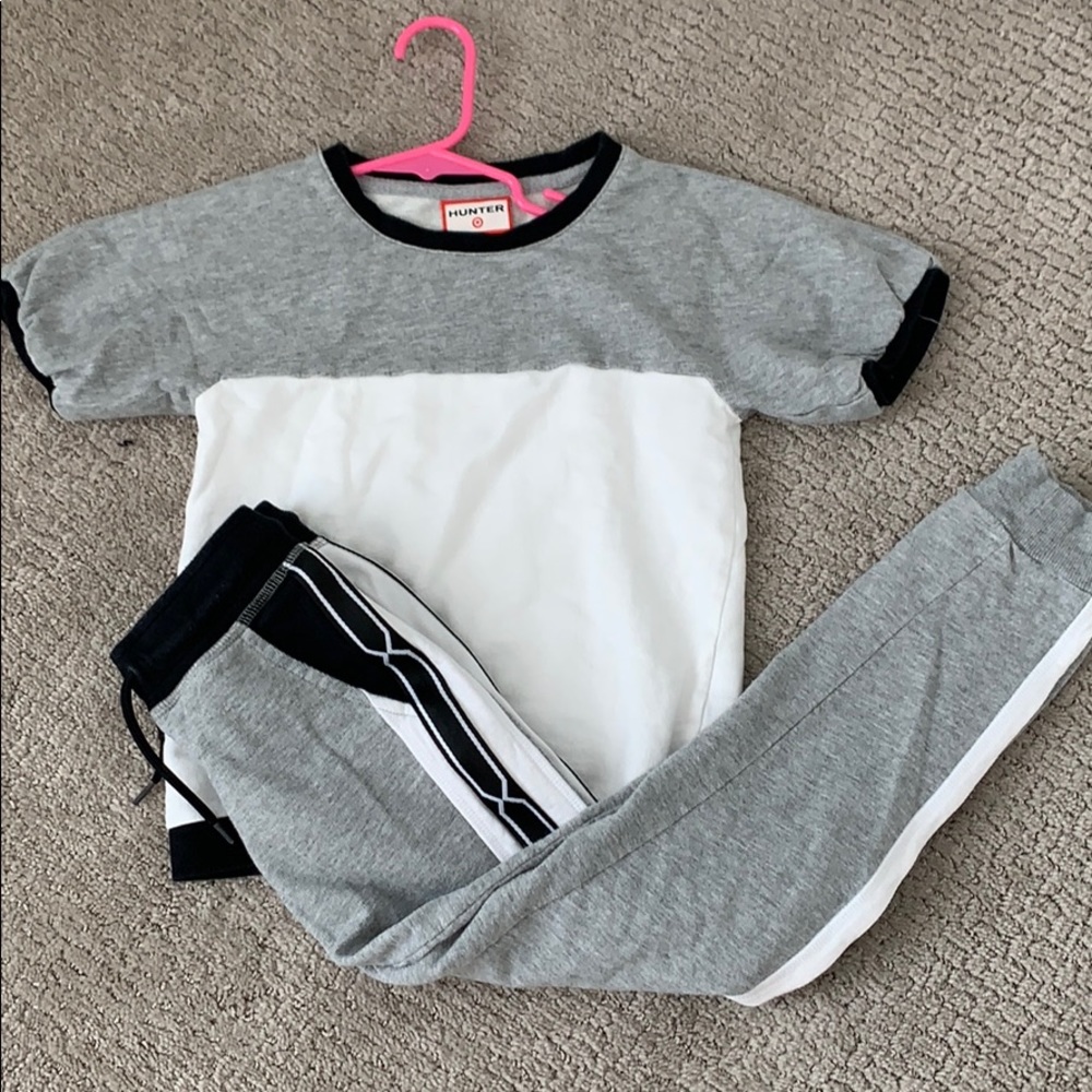 Hunter top and bottom size 6x in girls